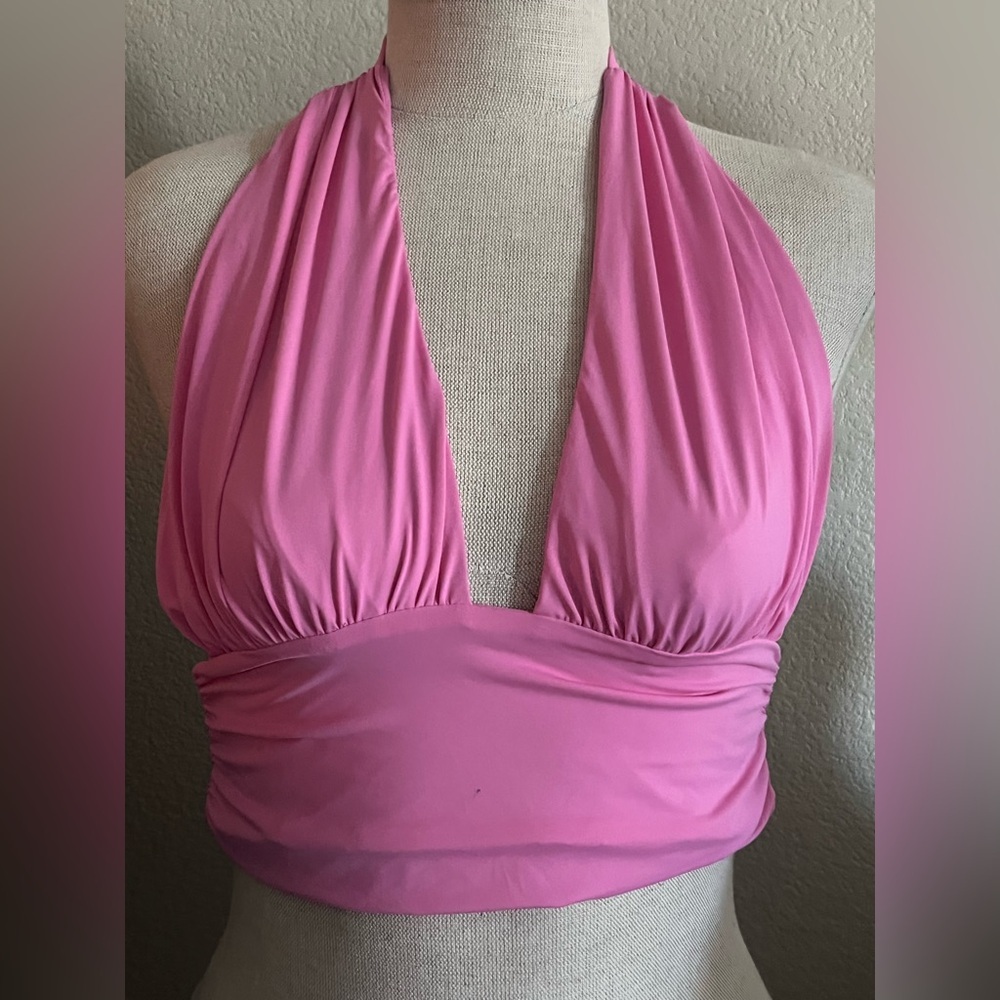 Edikted Vibrant Pink Top size M ๐๐ - Picture 4 of 8